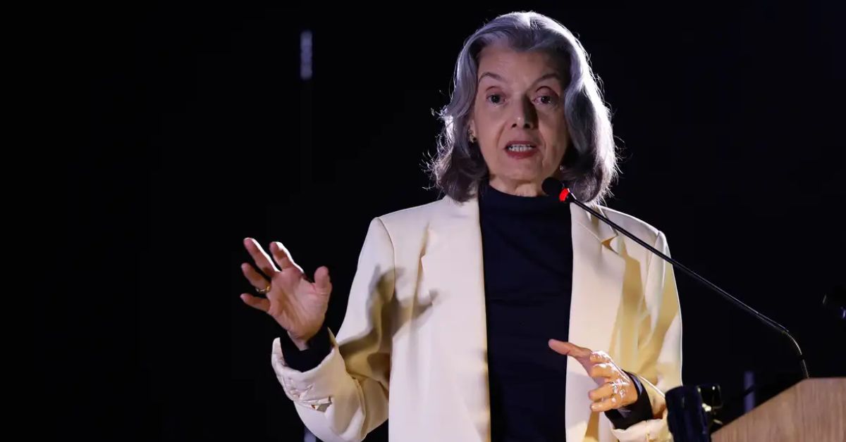 Cármen Lúcia defende medidas preventivas contra a desinformação