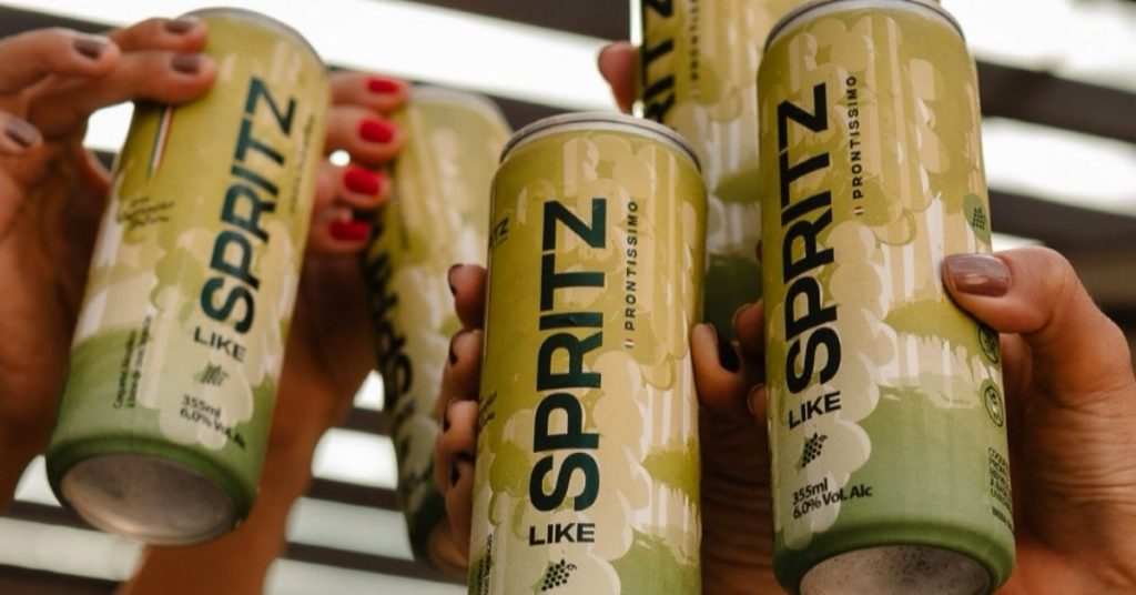 Latas de Like Spritz.