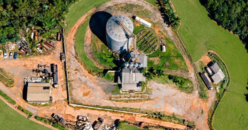 Silo cerealista da SRX Holdings em Poços de Caldas, Minas Gerais.