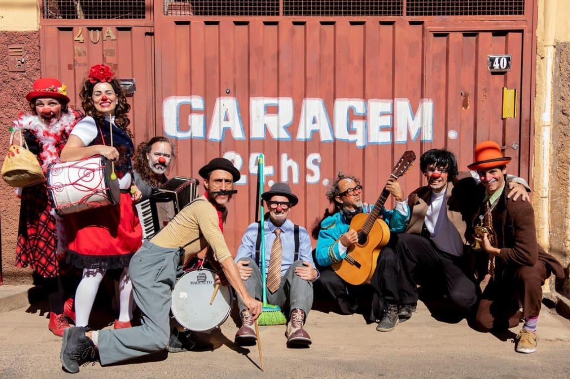 Nas periferias de BH, projeto apoiado pela Política Aldir Blanc transforma garagens em picadeiros