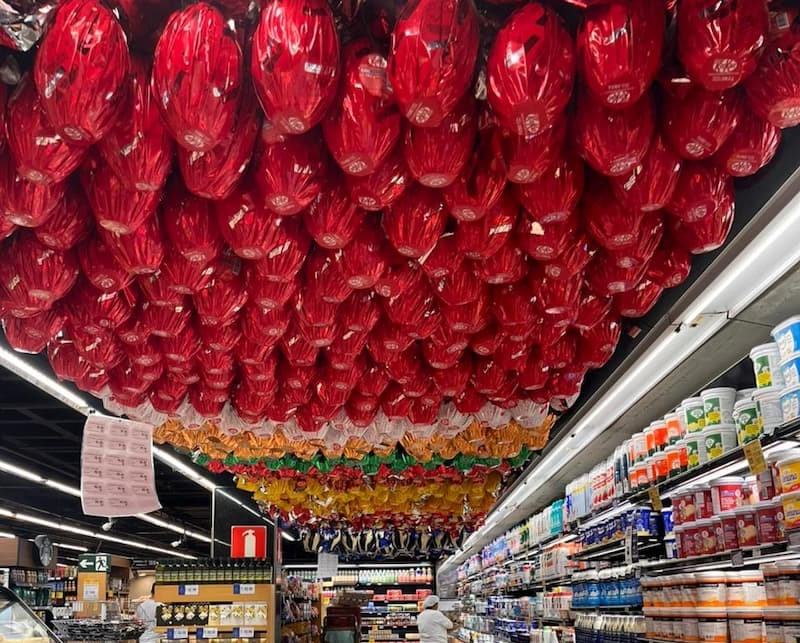 Ovos de Páscoa em BH variam até 126% e seguem mais caros que em 2025
