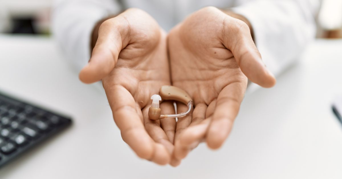 Franquia mineira quer democratizar acesso aos aparelhos para audição