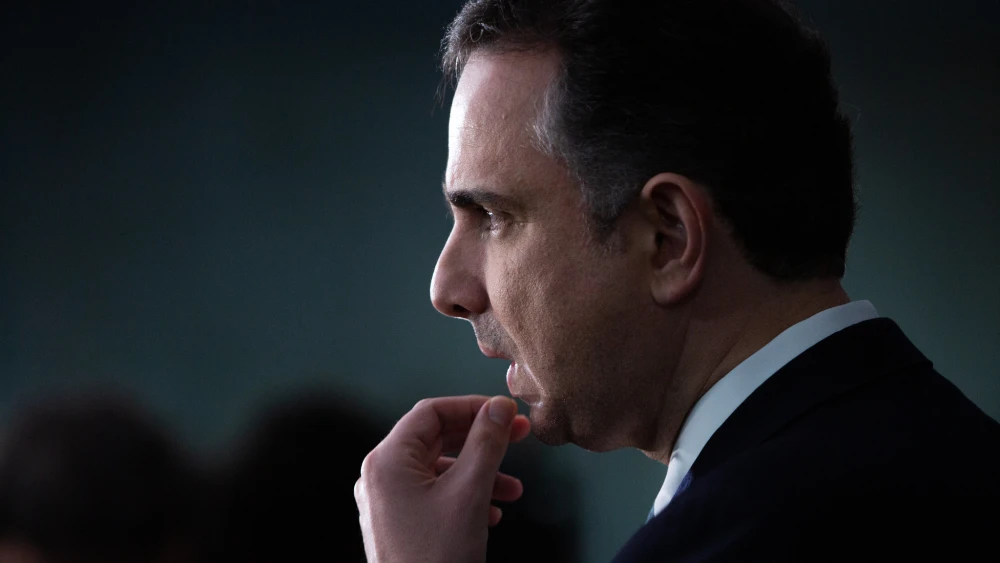 MDB nega filiação de Pacheco, e presidente do PT negocia confirmação de candidatura do senador