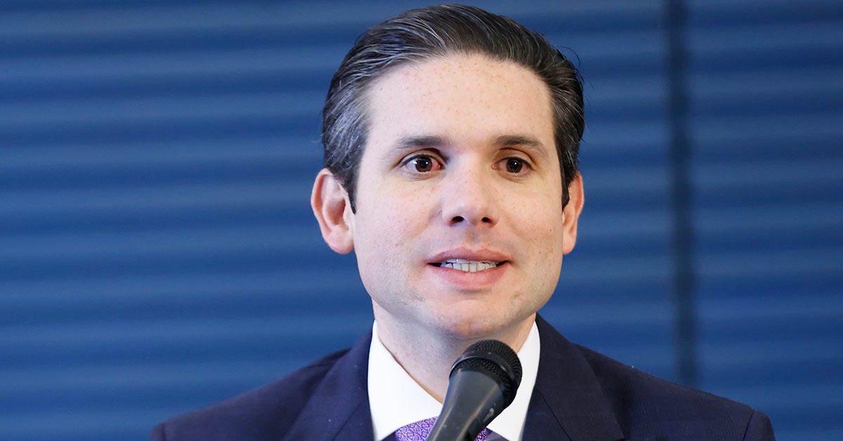 Hugo Motta projeta votação do fim da escala 6×1 na Câmara para maio