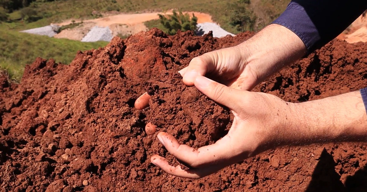Projeto em Itabirito transforma resíduos da mineração em solução para recuperação ambiental