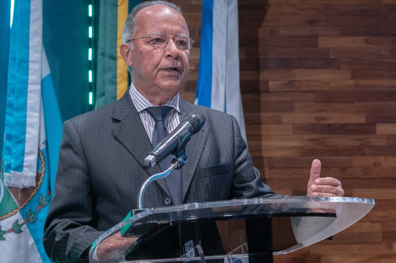 AEB fala sobre cenário internacional em reunião da ACMinas