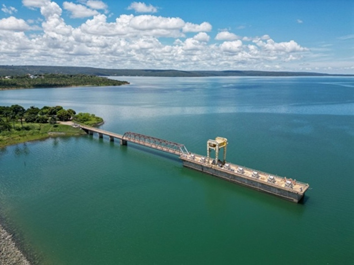 Três Marias ultrapassa 98% de volume, mas Cemig descarta necessidade de abertura das comportas