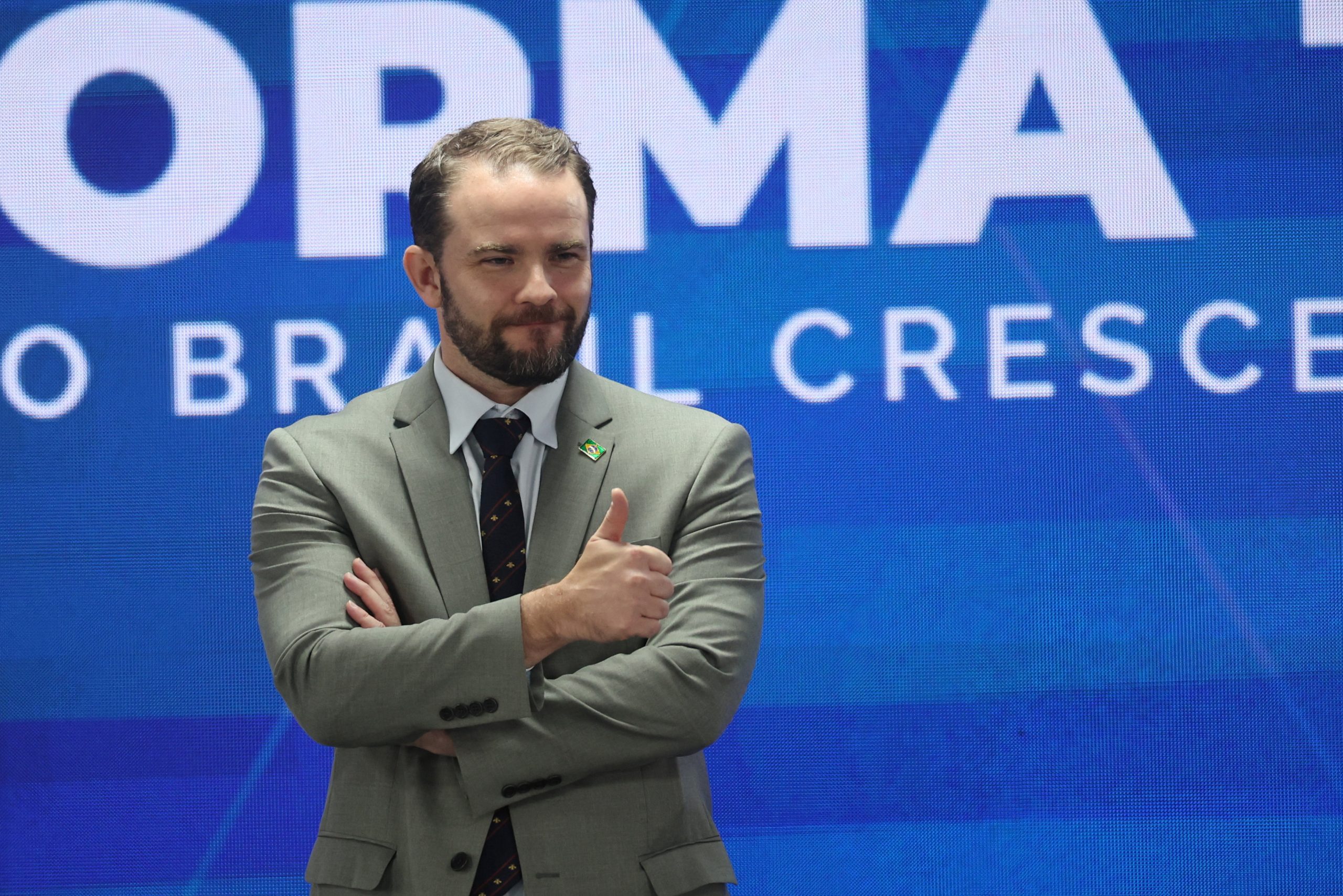 Plano de Durigan prevê ajuste em comunicação e atuação cautelosa no Congresso em temas espinhosos