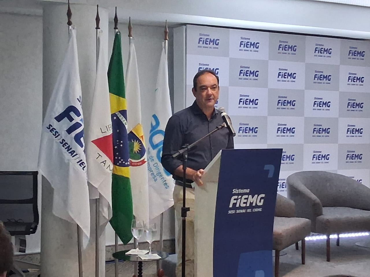 Presidente da Fiemg admite que pode disputar eleições e indica possível filiação ao PL