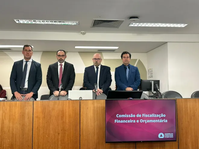 Sem acordo, base esvazia comissão e trava projeto sobre gratificações na ALMG