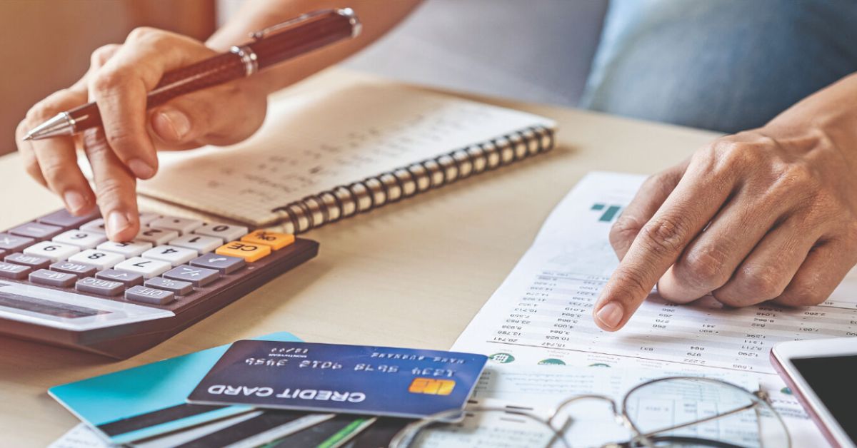 Busca do brasileiro por crédito cai em fevereiro