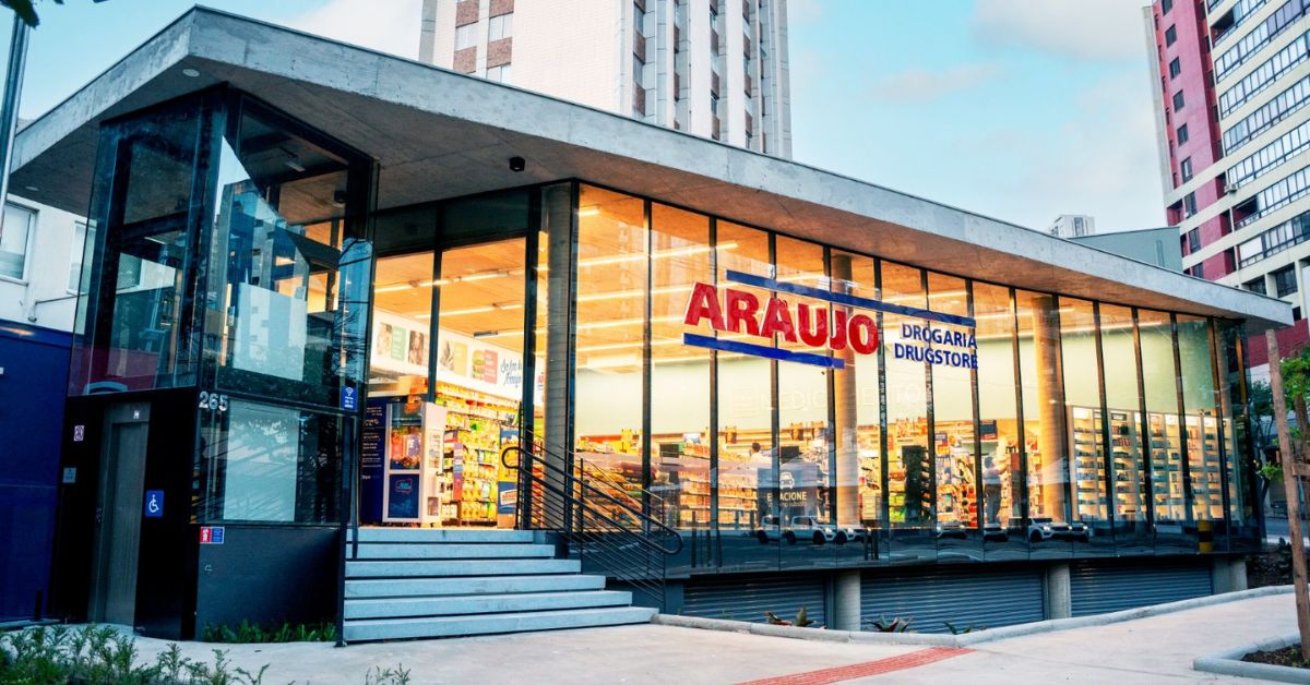 Drogaria Araujo projeta faturamento de R$ 8 bilhões e abertura de 150 lojas até 2028
