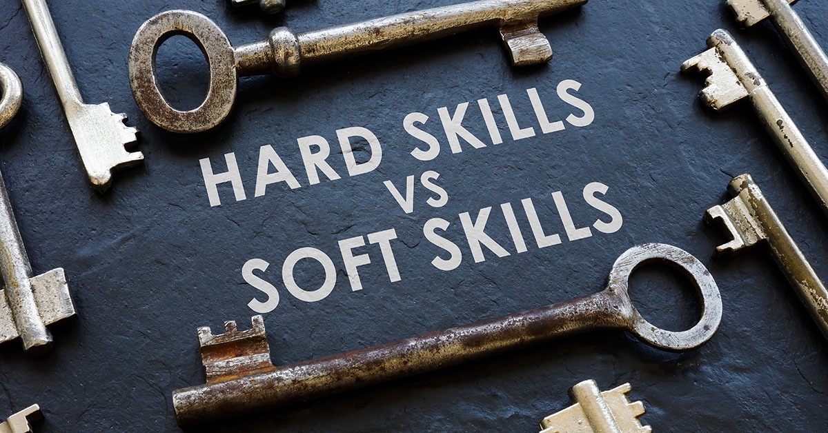 Pequenas empresas buscam profissionais que unem tecnologia e soft skills