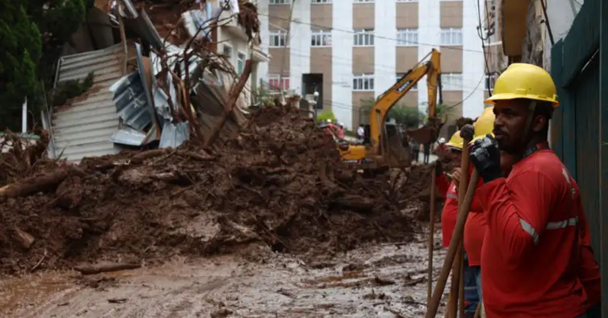 Buscas em Juiz de Fora estão encerradas; moradores seguem fora de casa