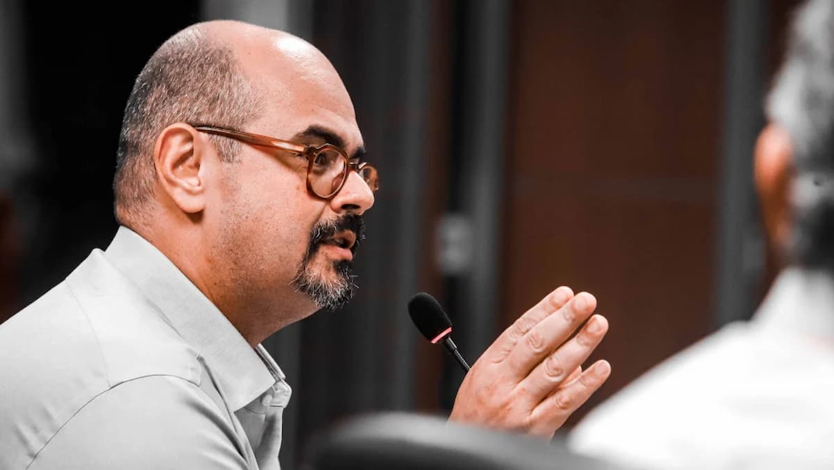 Posse de Simões como governador de Minas acontece no fim de março