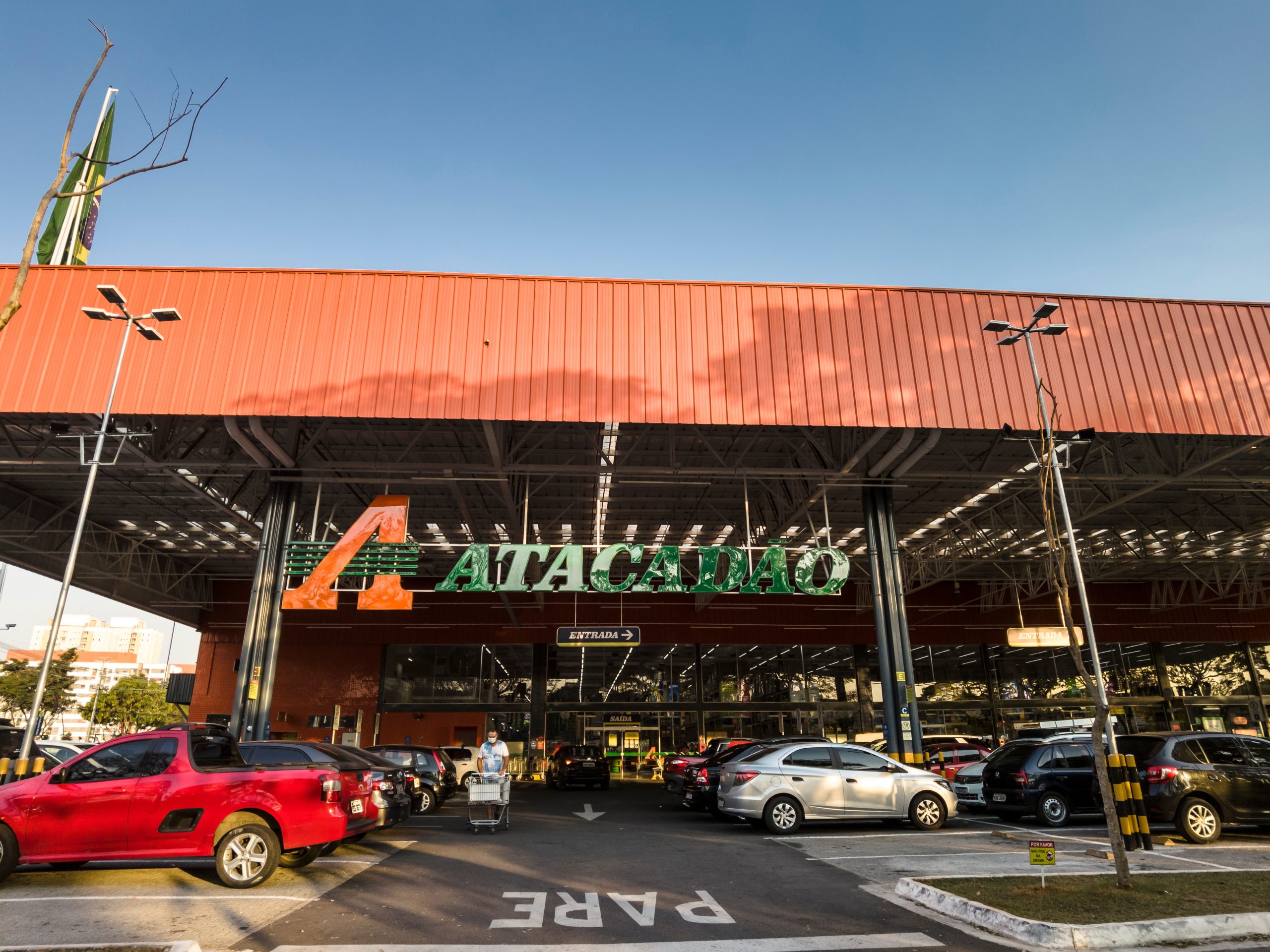 Rede Atacadão abre inscrições para 100 vagas em Minas Gerais