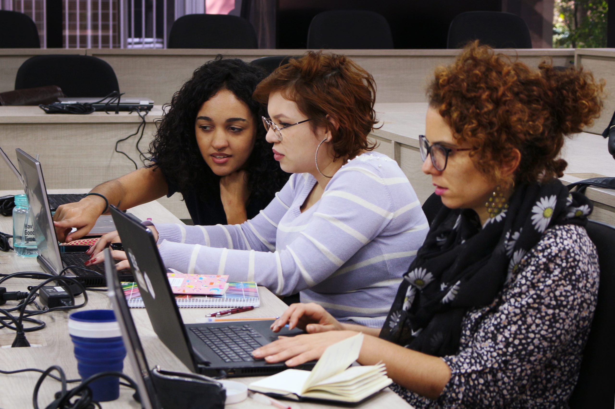 PrograMaria lança imersão gratuita em IA com inscrições abertas para mulheres e grupos minorizados