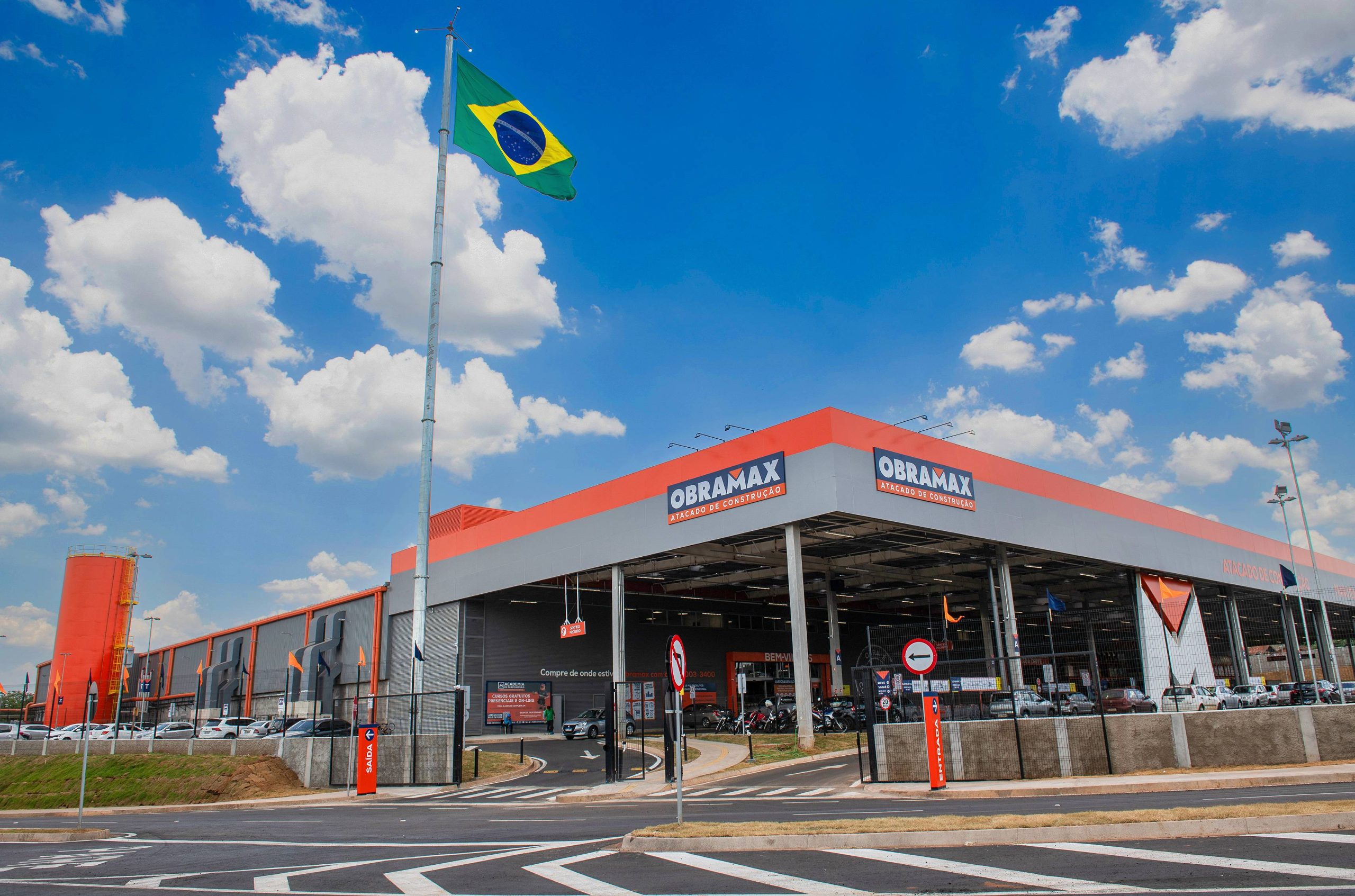 Obramax acelera expansão e deve abrir unidade em Contagem