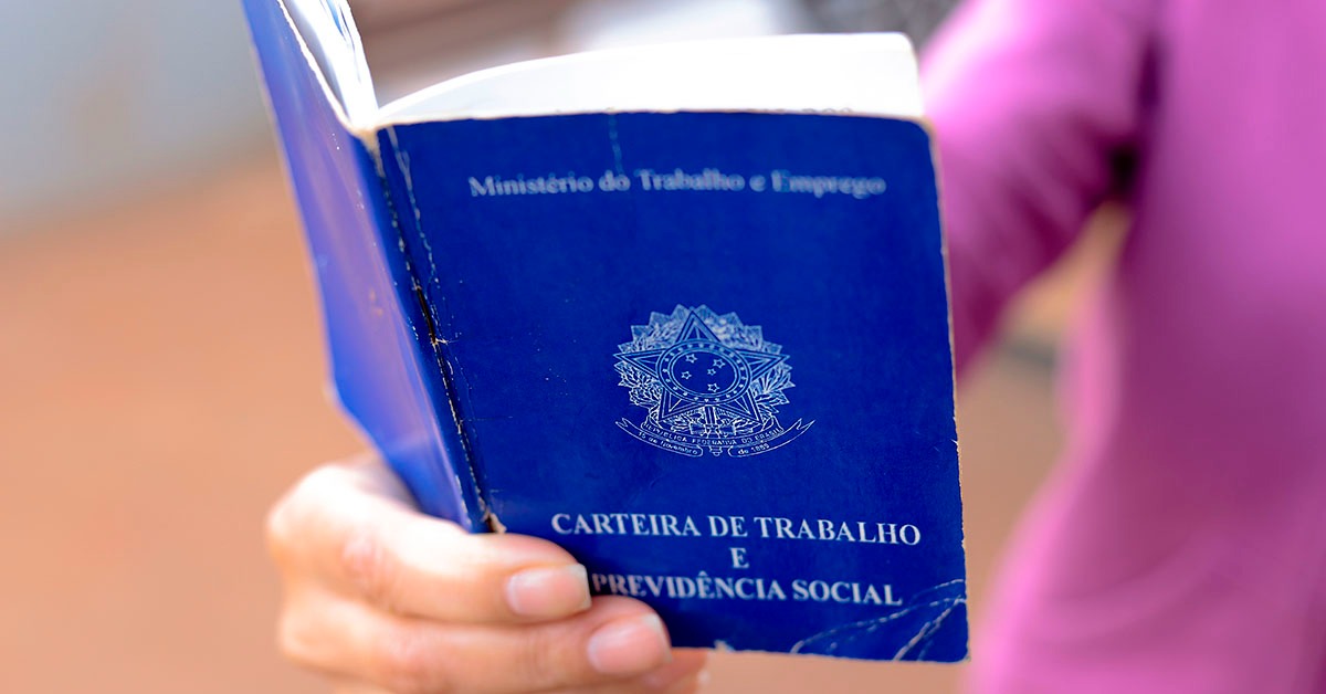 Emprego formal em Minas registra o melhor resultado em 13 meses