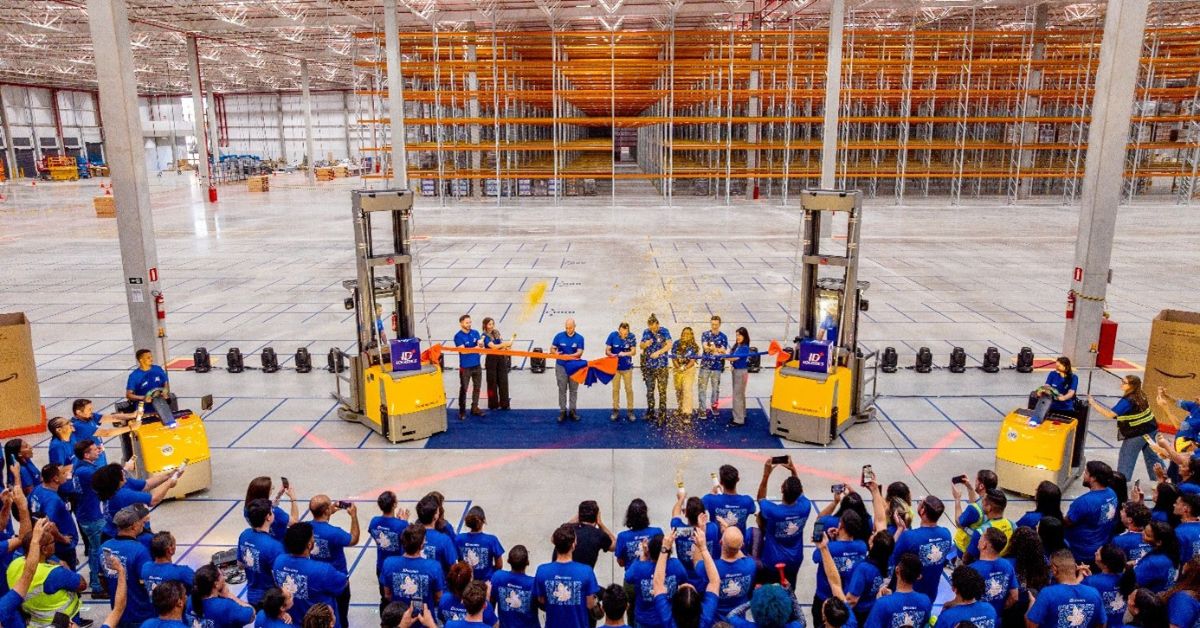 Centro de Distribuição da Amazon.
