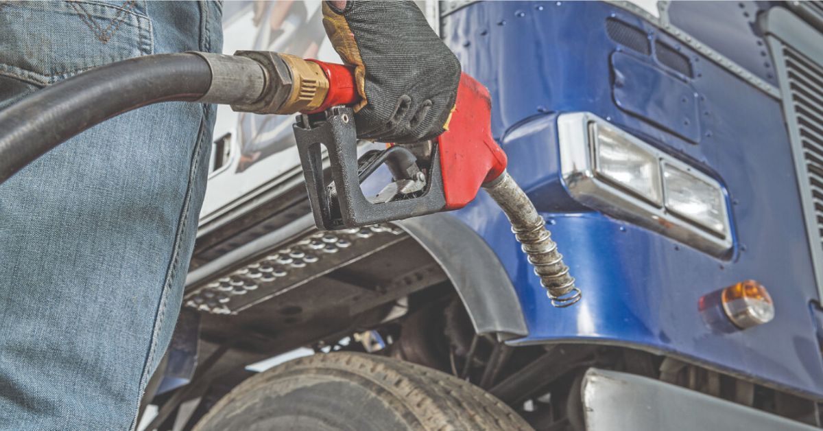 Pacote federal alivia preço do diesel em Minas, mas alta de 7% em um mês ainda pressiona