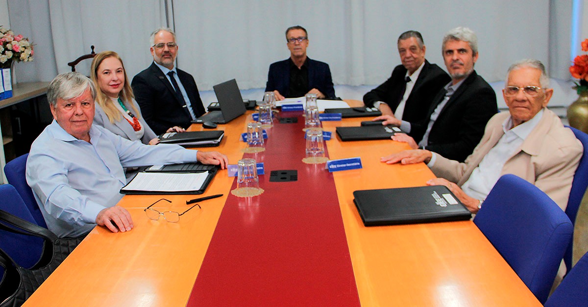 Diretores do CIEE/MG