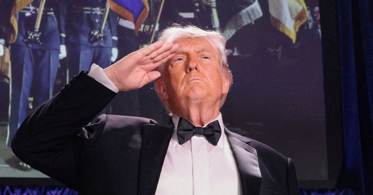 Trump passa bem após tiroteio em jantar de correspondentes da Casa Branca; suspeito está preso