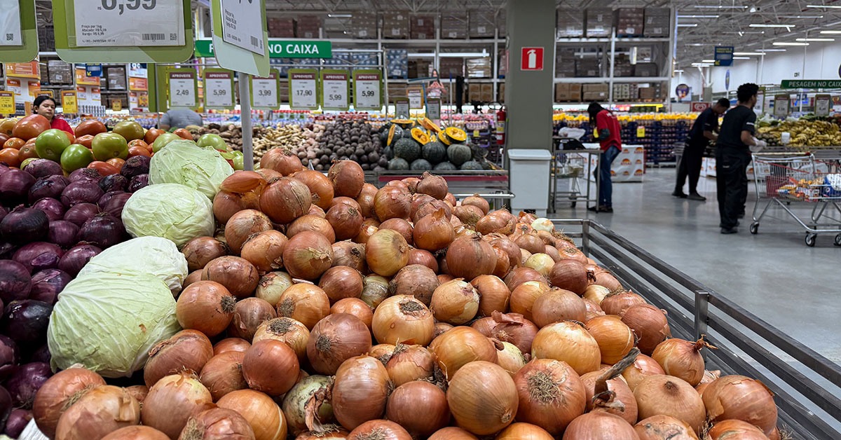Alta de combustíveis e clima elevam preços na Ceasa Minas