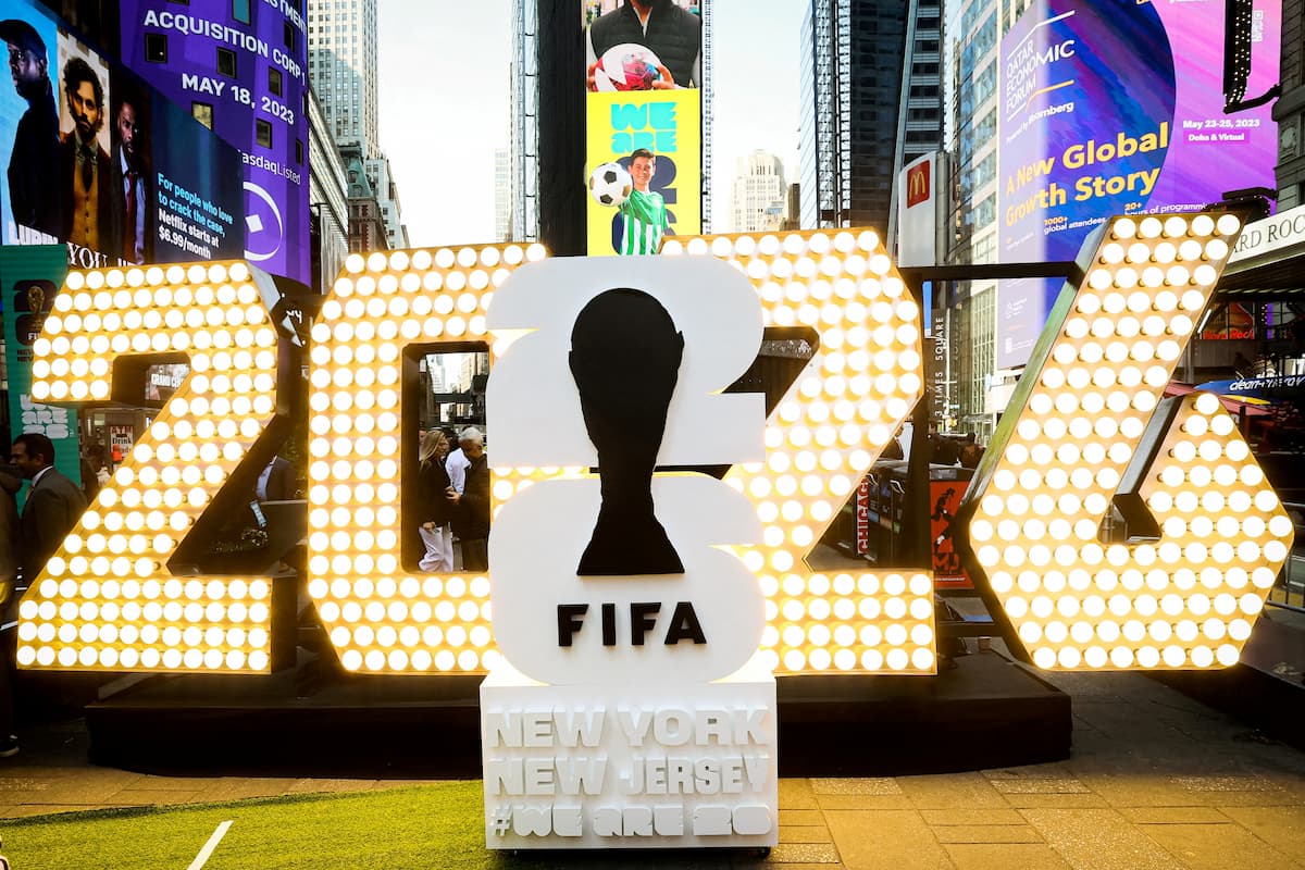 Trabalhador não tem direito de faltar ao serviço para assistir à Copa; entenda
