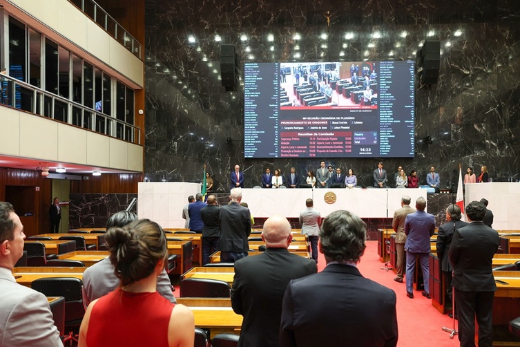 Minas Gerais sanciona políticas de inclusão produtiva e endereçamento rural digital