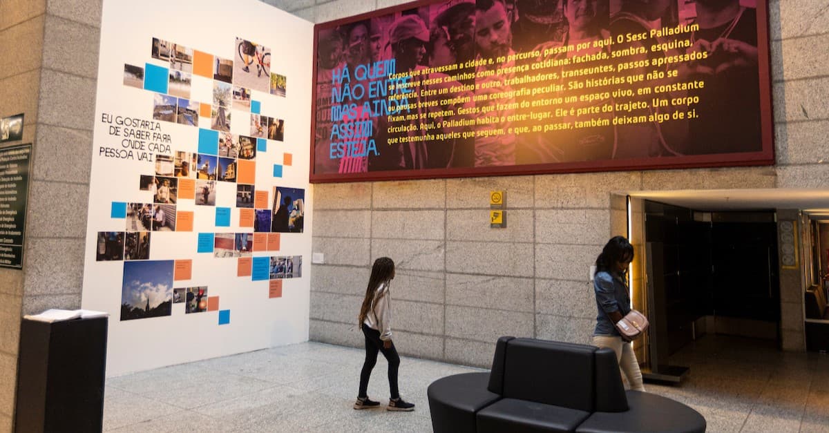 Sesc Palladium celebra 15 anos com exposição gratuita sobre memórias do Centro de BH