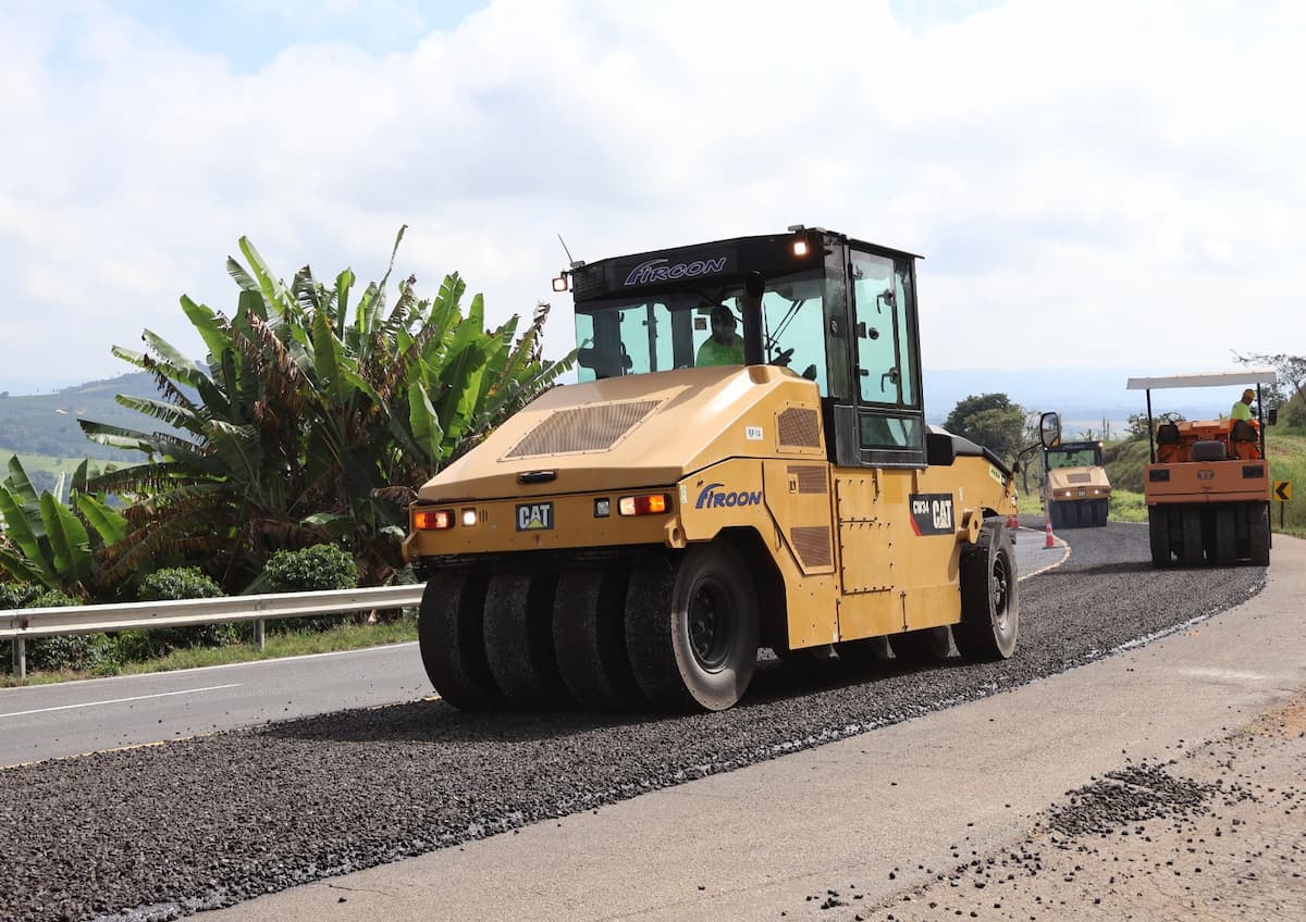 Minas avança em tecnologia sustentável nas rodovias com uso de asfalto-borracha
