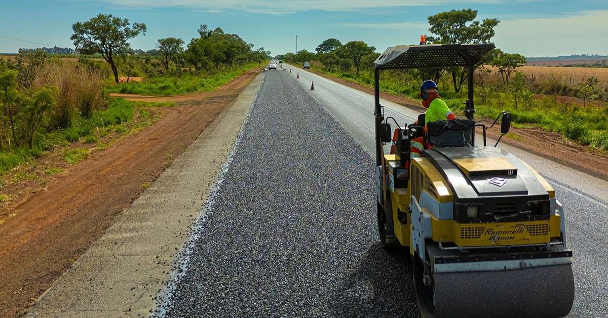 Insumo do asfalto sobe e preocupa setor de construção pesada