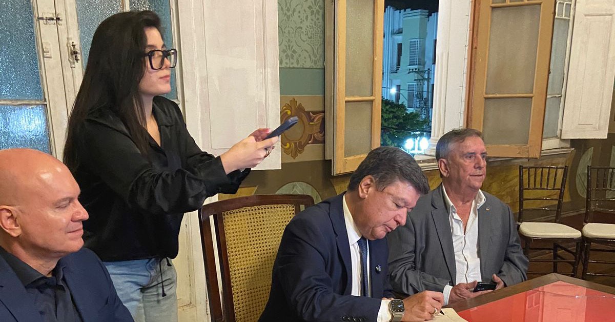 Senador Carlos Viana se compromete a levar demandas da classe empresarial de Juiz de Fora a Brasília