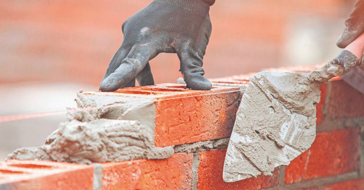 Construção civil em Minas acumula alta de 7,2% com pressão de insumos e logística