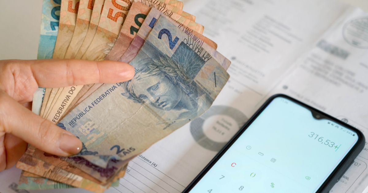 Novo Desenrola Brasil pode beneficiar 2,1 milhões de endividados em Minas, aponta Serasa