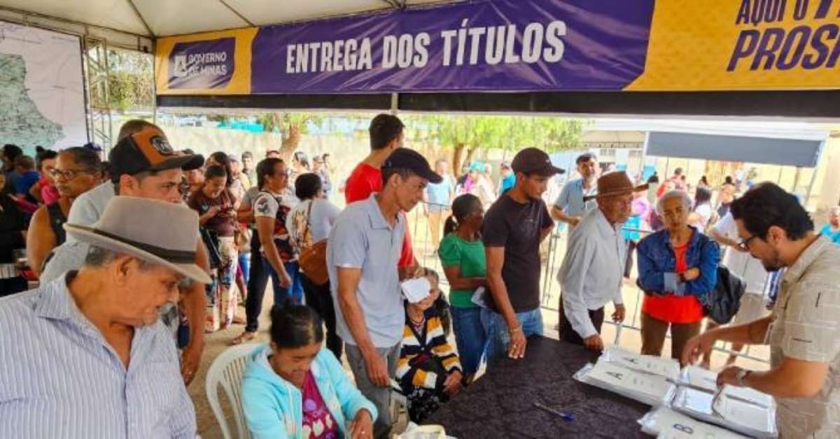 Governo de Minas já entregou 1,5 mil títulos fundiários em 50 dias do projeto Governo Presente