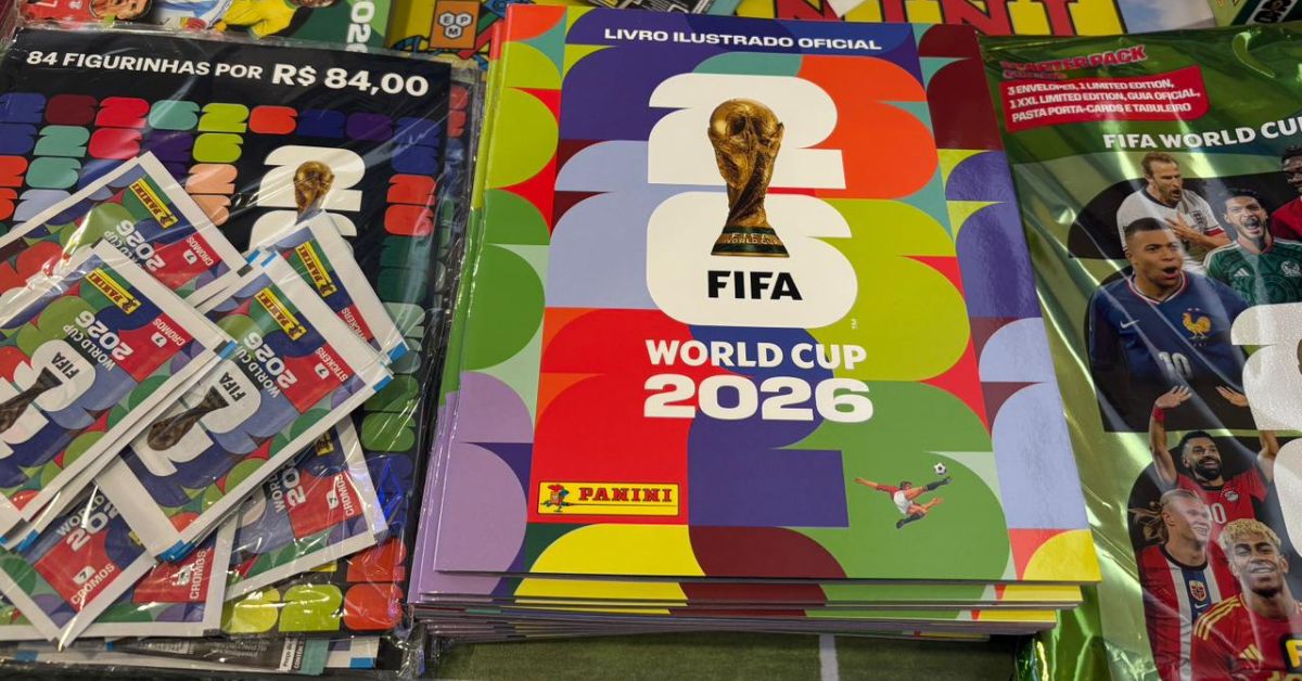 Álbum da Copa: venda de figurinhas fura a bolha das bancas e se espalha pelo comércio de Minas Gerais