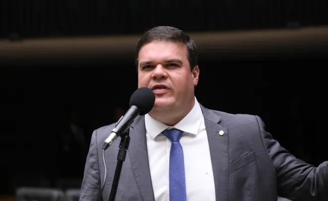 Deputado do Republicanos garante Cleitinho como pré-candidato ao Governo de Minas