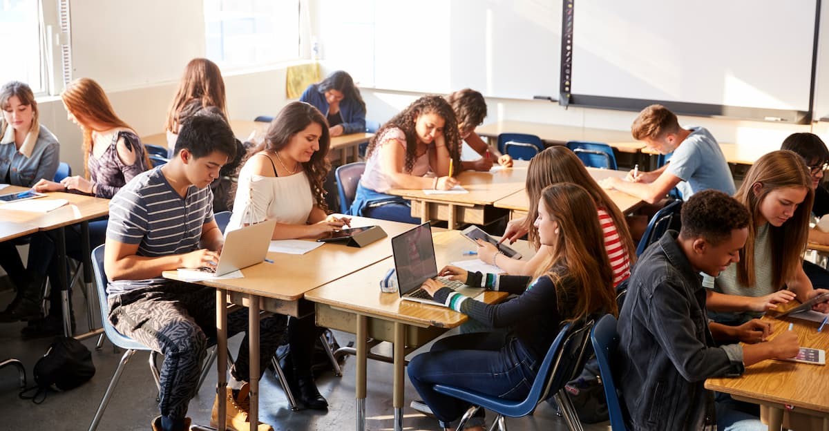 Governo cria política nacional para estudantes com altas habilidades