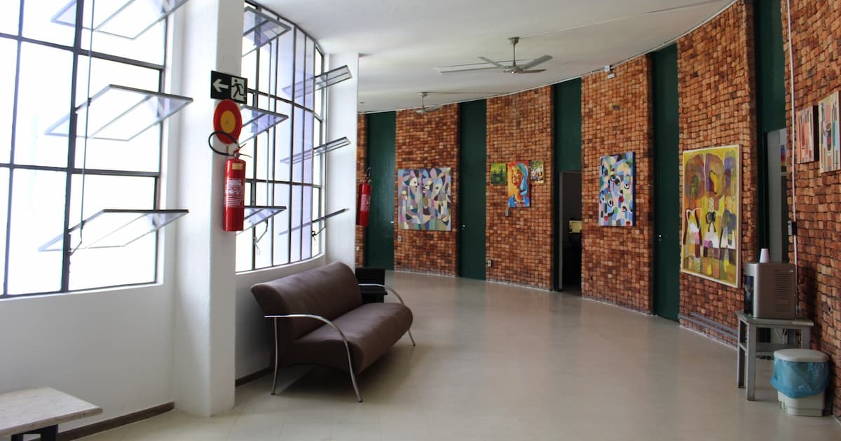 Escola de Formação abre 25 mil vagas em cursos gratuitos para fortalecer a educação mineira