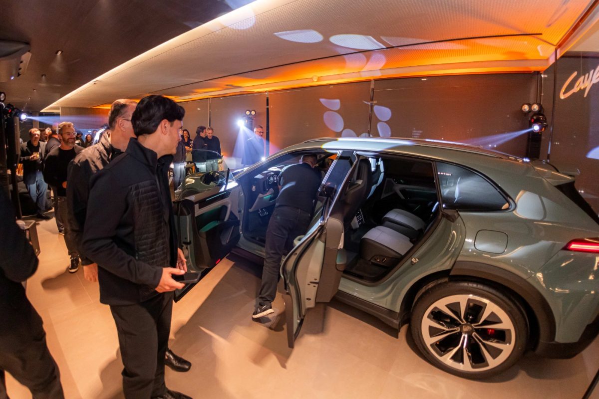 Belo Horizonte recebe apresentação exclusiva do novo Porsche Cayenne Electric antes do lançamento no Brasil