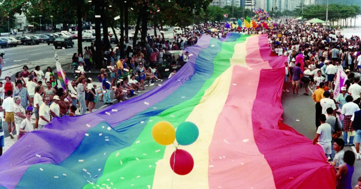 Dia do Orgulho LGBTQIA+: conheça marcos da luta por direitos no Brasil