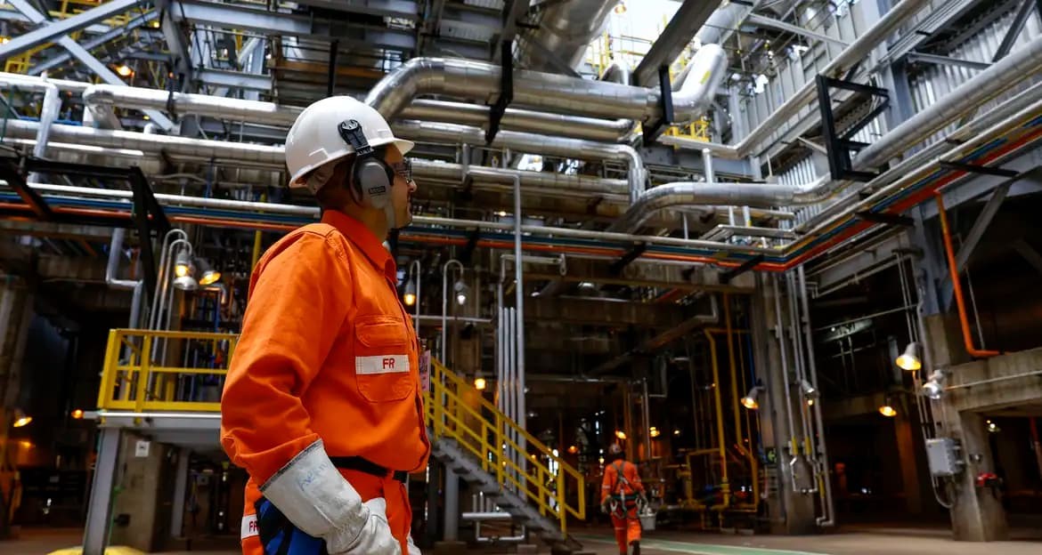 Economia brasileira cresceu 0,1% em abril, estima prévia da FGV