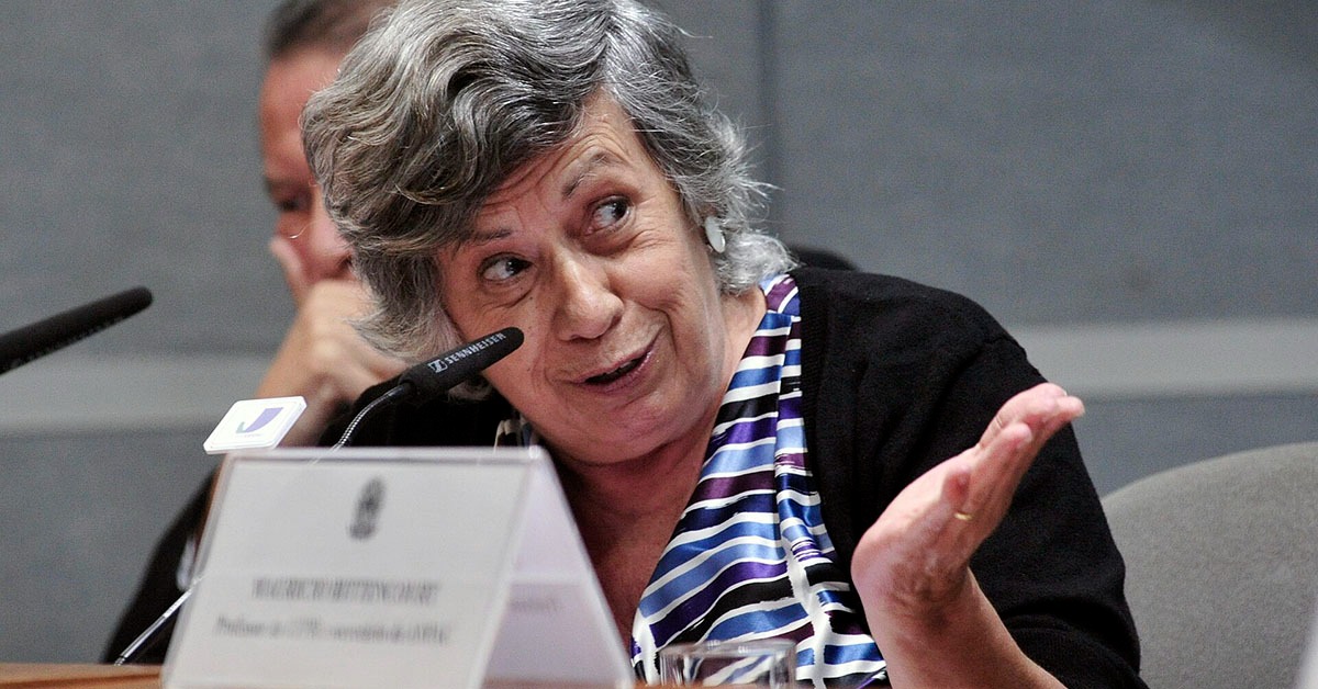 Dorothea Werneck revela bastidores do poder em livro