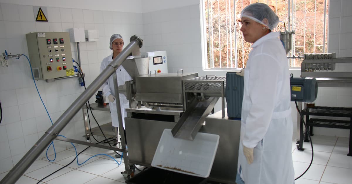 Epamig inaugura Agroindústria Piloto de Extração de Óleo Café
