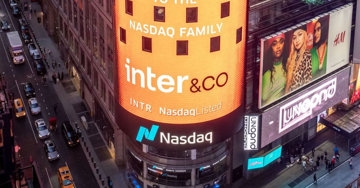 Logo do Inter&Co no telão da Nasdaq em Nova Iorque, nos Estados Unidos.