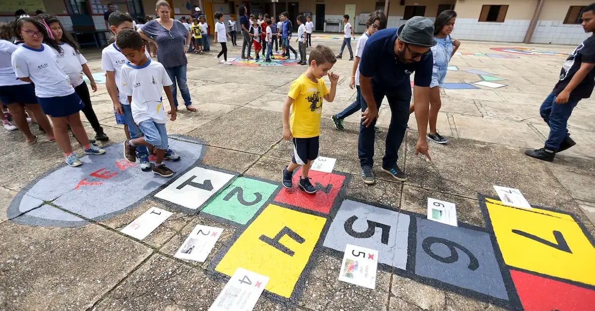 Férias escolares de 2027 coincidirão com Copa Feminina: de 24/6 a 25/7