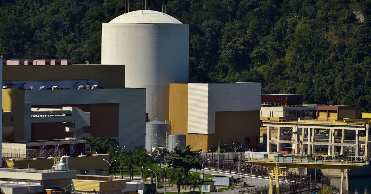 Governo busca junto a bancos suspensão da dívida de Angra 3