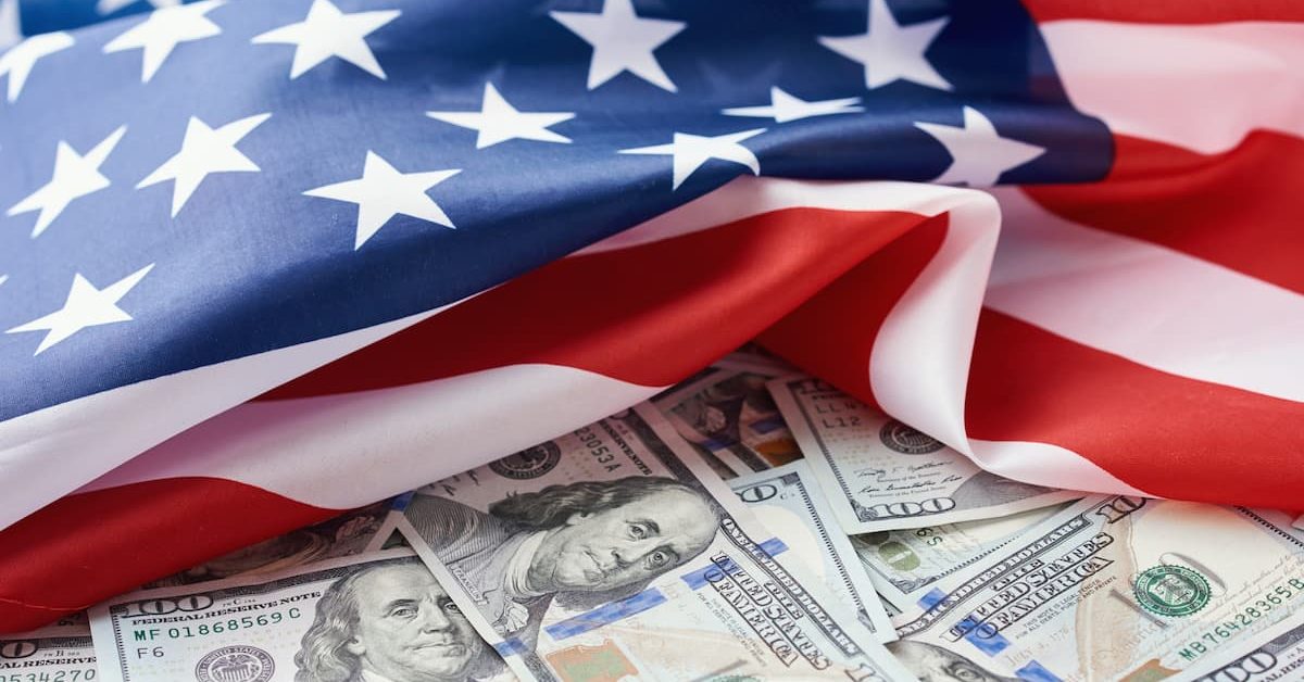 Dólar cai a R$ 5,12 com expectativa de retomada de negociações entre EUA-Irã